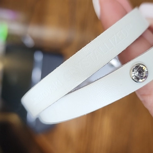 Set of 2 Swarovski Crystalized Leather Wrap Bracelets, Black and White - Picture 3 of 8